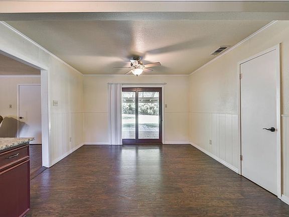 4th image of 411 Carol Ave