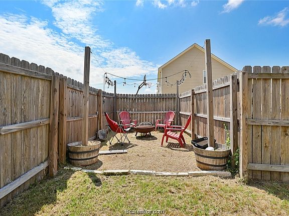 2nd image of 6901 Appomattox Dr