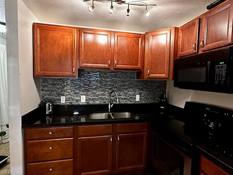 3740 Lower Honoapiilani Rd #G209 — Photo 3