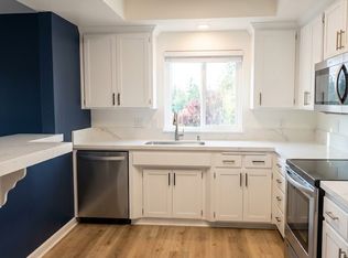 1360 Shadow Ln Unit K, Fullerton, CA 92831