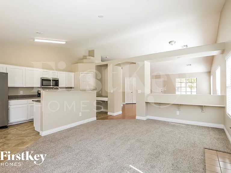 811 Mesa Pine Ct — Photo 8