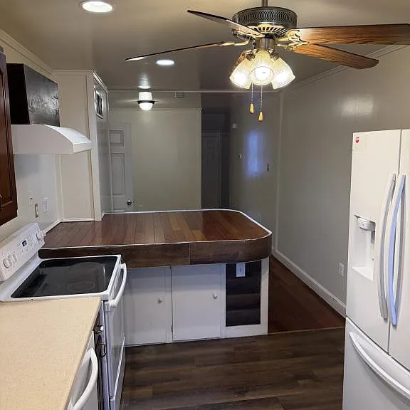 636 S Monroe St — Photo 12