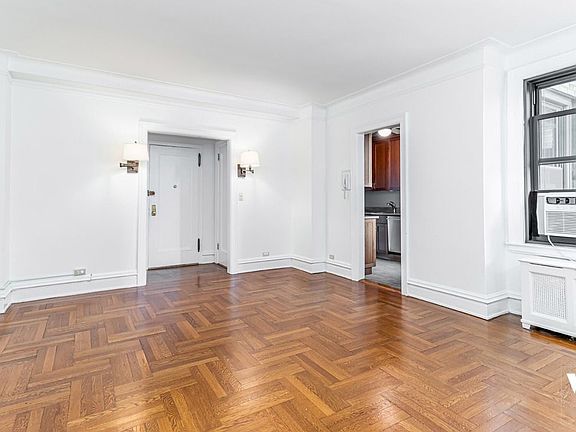 3rd image of 300 W 108th St APT 7E