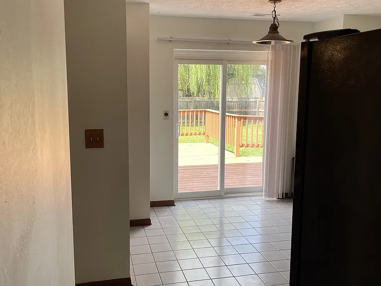 7520 Liquori Ct — Photo 19
