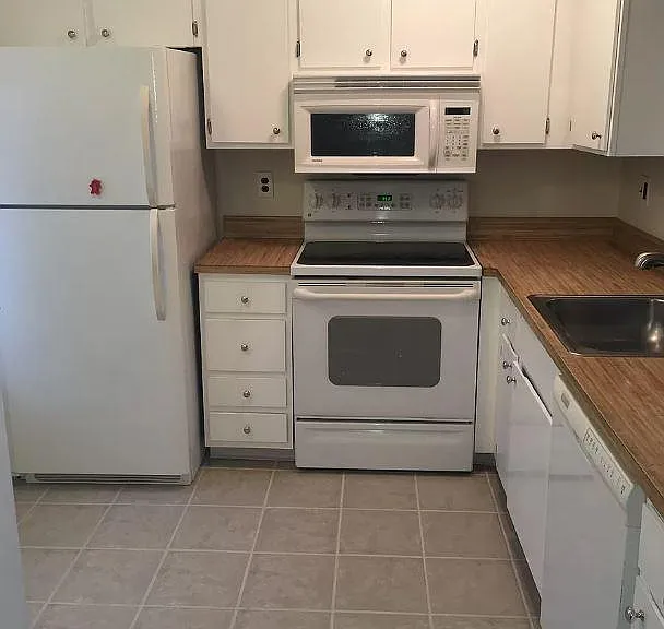 314 Willow Turn #B — Photo 1