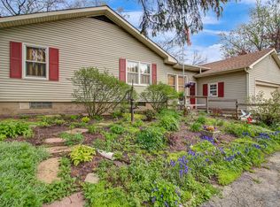 721 63rd St, Downers Grove, IL 60516