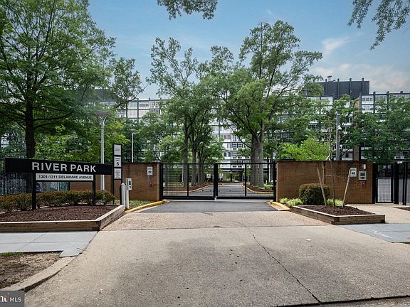 5th image of 1301 Delaware Ave SW #812