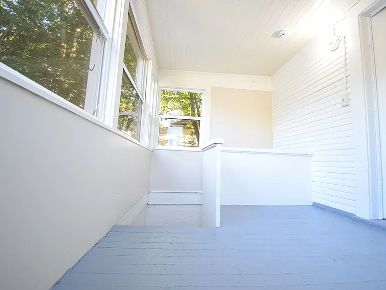 5272 NE 8th Ave — Photo 27