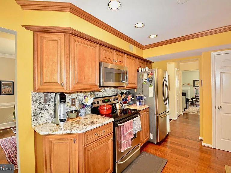 6153 Summer Park Ln — Photo 15