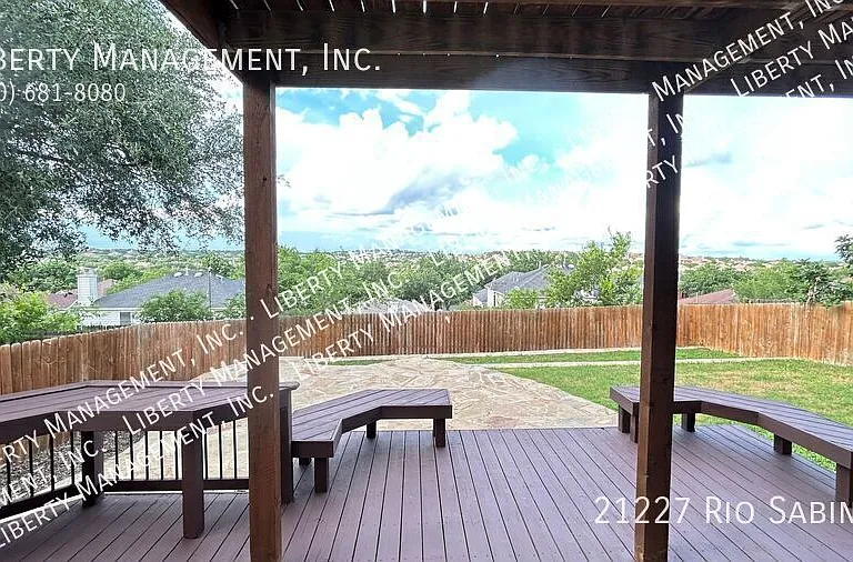 21227 Rio Sabinal — Photo 47