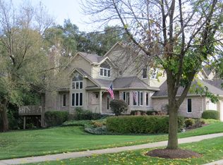 5527 Durand Dr, Downers Grove, IL 60515