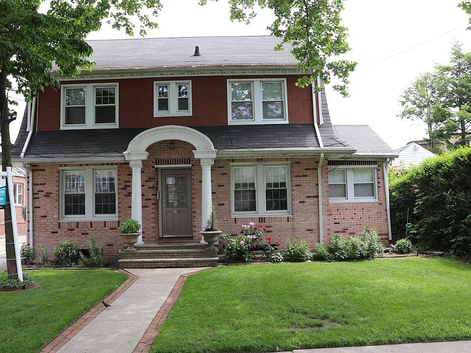 2nd image of 8475 Homelawn St