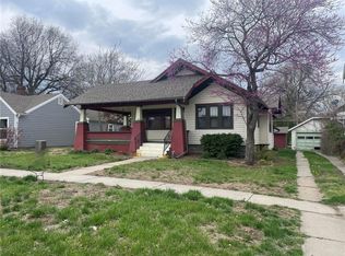 512 Delaware St, Hiawatha, KS 66434