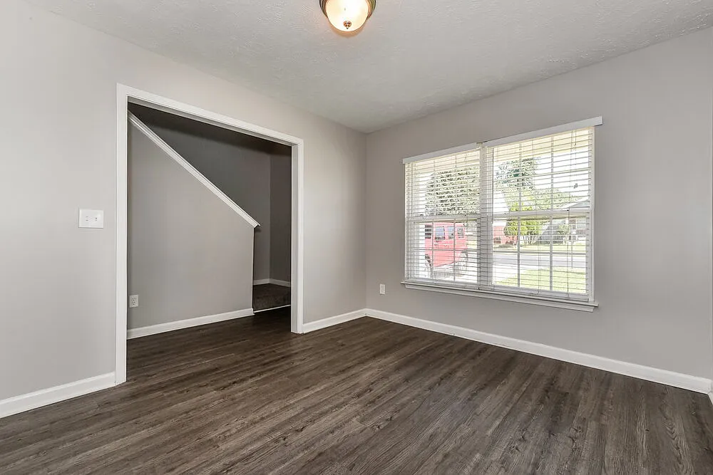 3 bed, 2.5 bath, 1523 sqft, $2,025 — Photo 4