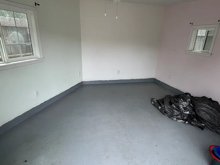 1120 Allen Dr — Photo 18