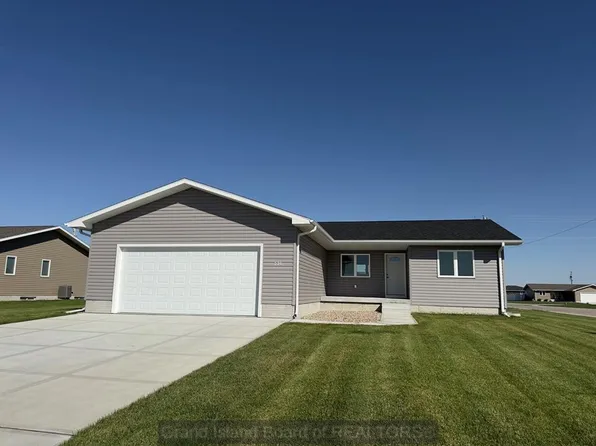 526 8th St, Phillips, NE 68865