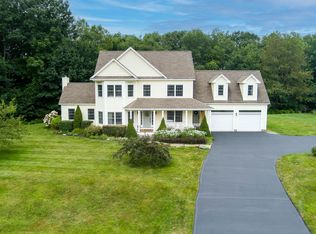 20 Spoondrift Rd, Falmouth, ME 04105