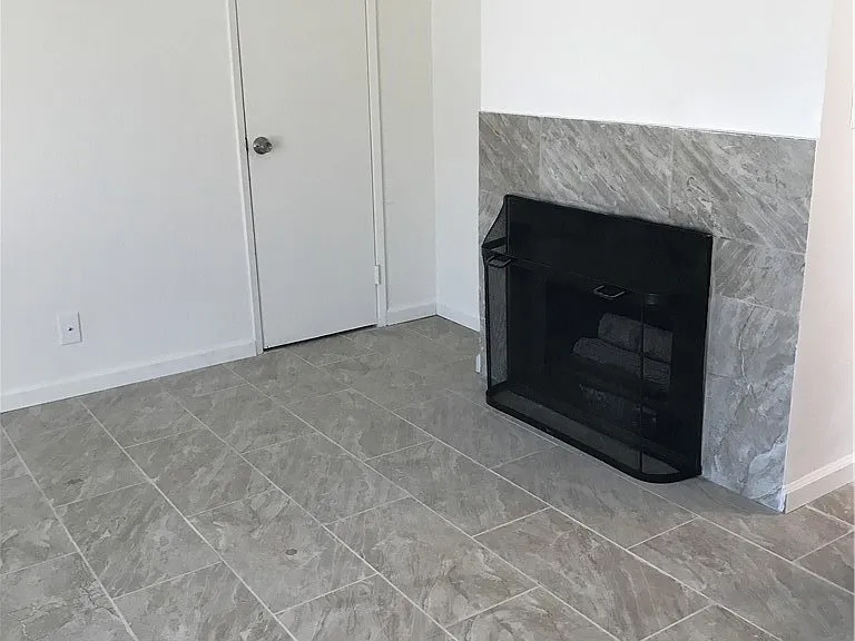 454 E Avenue Q3 #5 — Photo 5