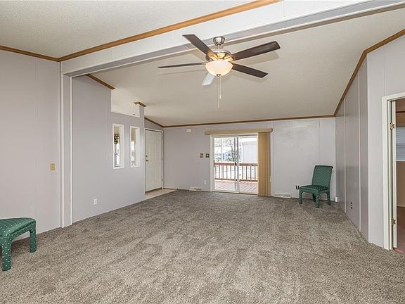 5th image of 40 Periwinkle Dr #40