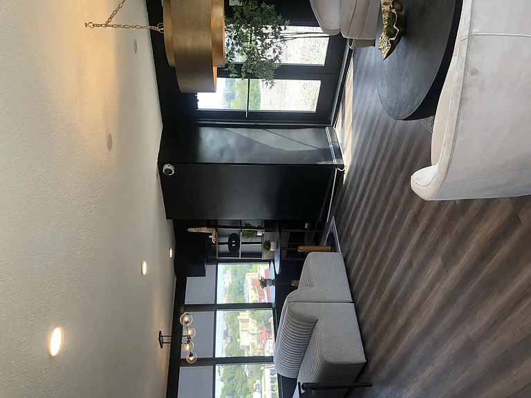 Calvert House Apartments — Photo 36