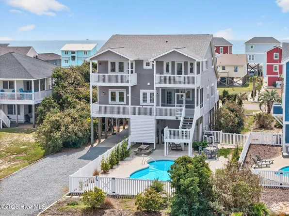 2003 W Pelican Drive, Oak Island, NC 28465
