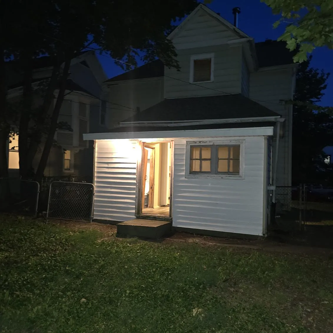 520 East Rose Street — Photo 2