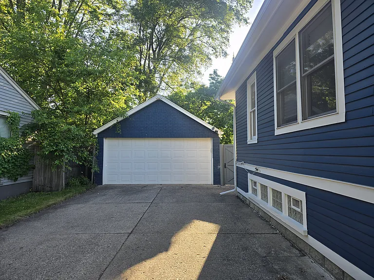 916 Cherokee Ave — Photo 14