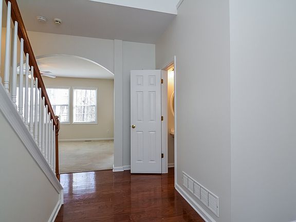 2nd image of 101 Bensinger Ct