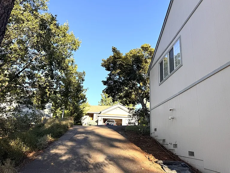 146 Northridge Dr — Photo 45