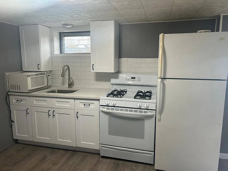 Dolphin Ln — Photo 1