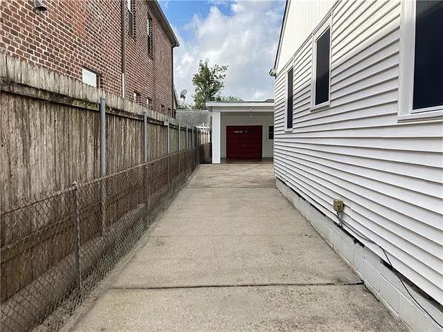 210 Metairie Heights Ave — Photo 2