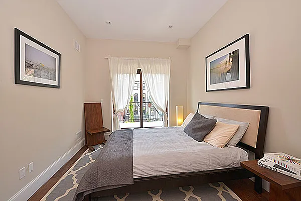 Sold by Realty Collective | media 21