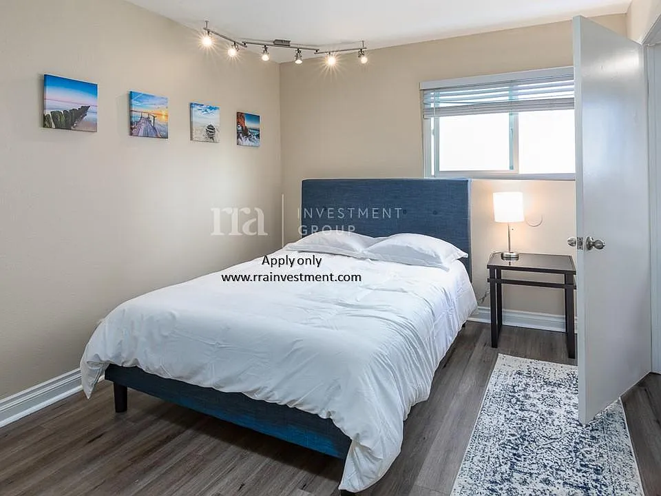 2411 Adams Ave #24
