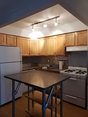 Rented by Bedford Brownstone Realty | media 29