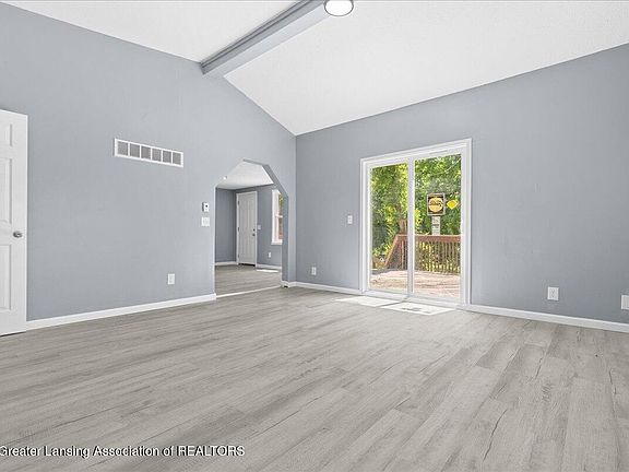 4th image of 411 Chilson Ave