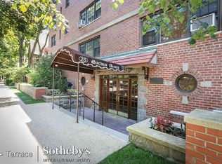 25 Burns St APT 4C, Forest Hills, NY 11375