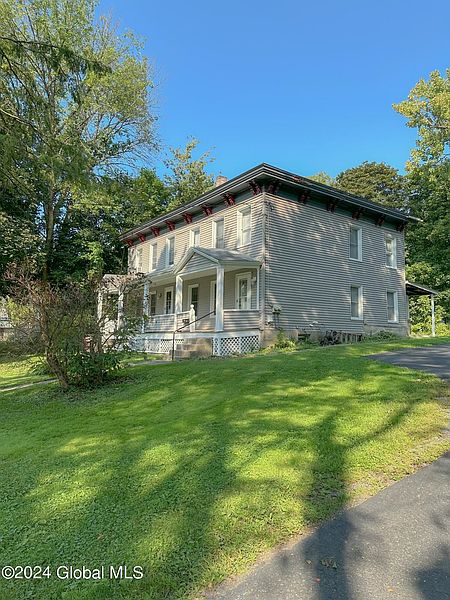 4th image of 42 Seminary Street