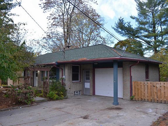 2nd image of 1455 48th St SE