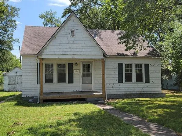 1411 W 6th St, Coffeyville, KS 67337