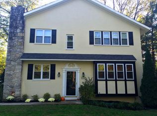 303 Liberty Ln, Wayne, PA 19087