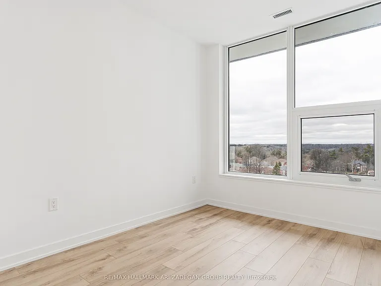 7437 Kingston Rd #820 — Photo 14