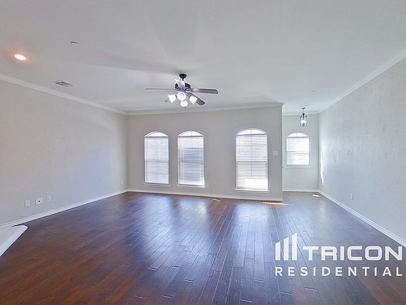 4th image of 4120 Comanche Dr