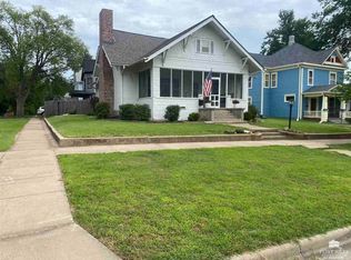 911 N Cedar St, Abilene, KS 67410