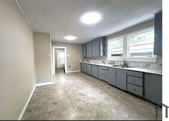 5024 Sherwood St — Photo 3