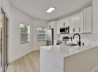 6632 Via Regina, Boca Raton, FL 33433