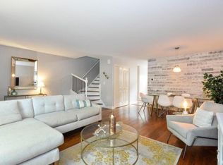 358 Skokie Ct, Wilmette, IL