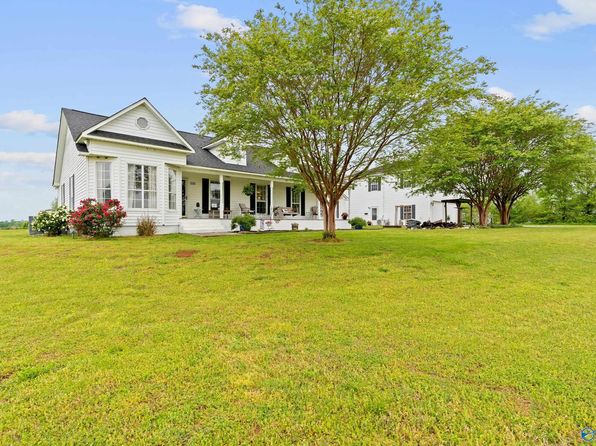 800 Horseshoe Bend Rd, Scottsboro, AL 35769