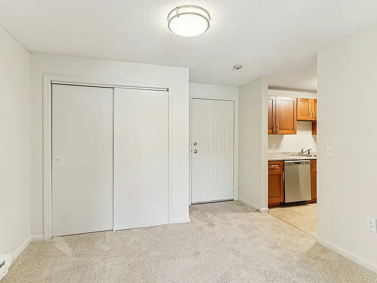 12-web-or-mls-Plantation St-S2708-004