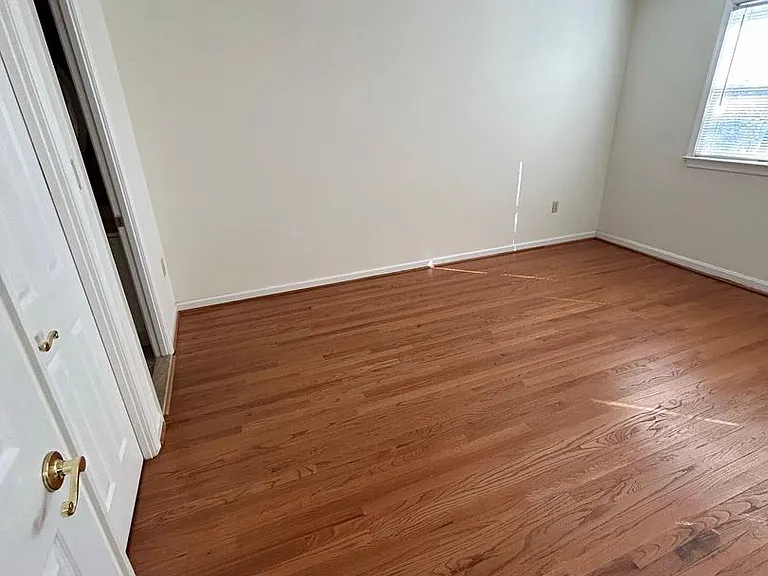 3301 Spring Ln — Photo 9