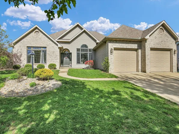 502 Jeffery Dr, Mahomet, IL 61853